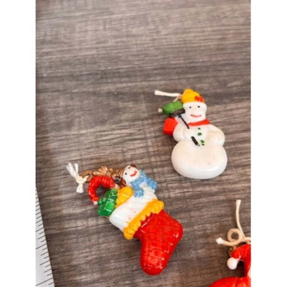 Unbranded vintage miniature